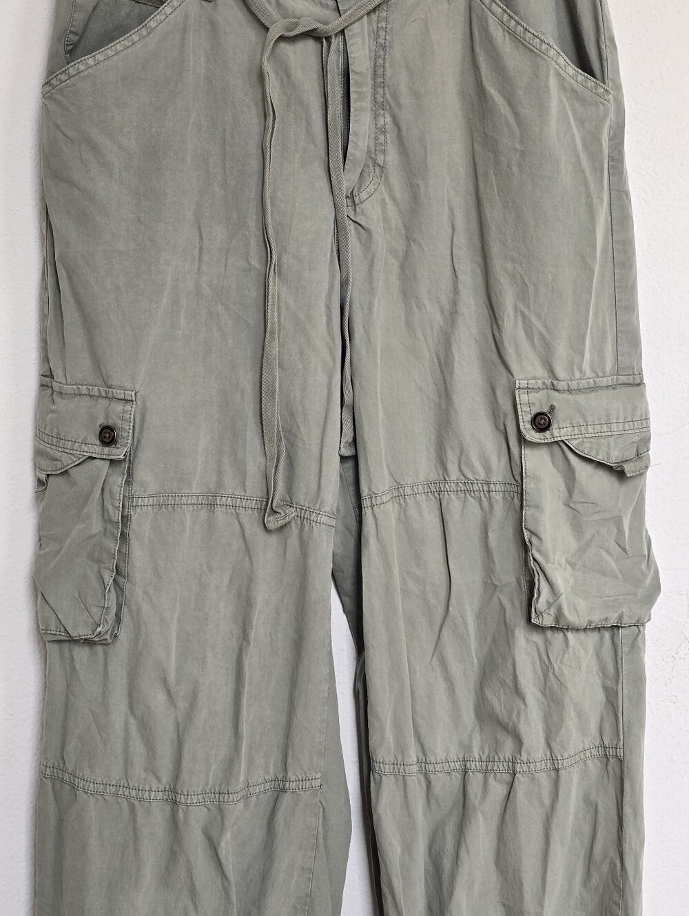 Pilcro Anthropologie Sage Green Cargo Utility Pants Women's Size 28 - Picture 4 of 17